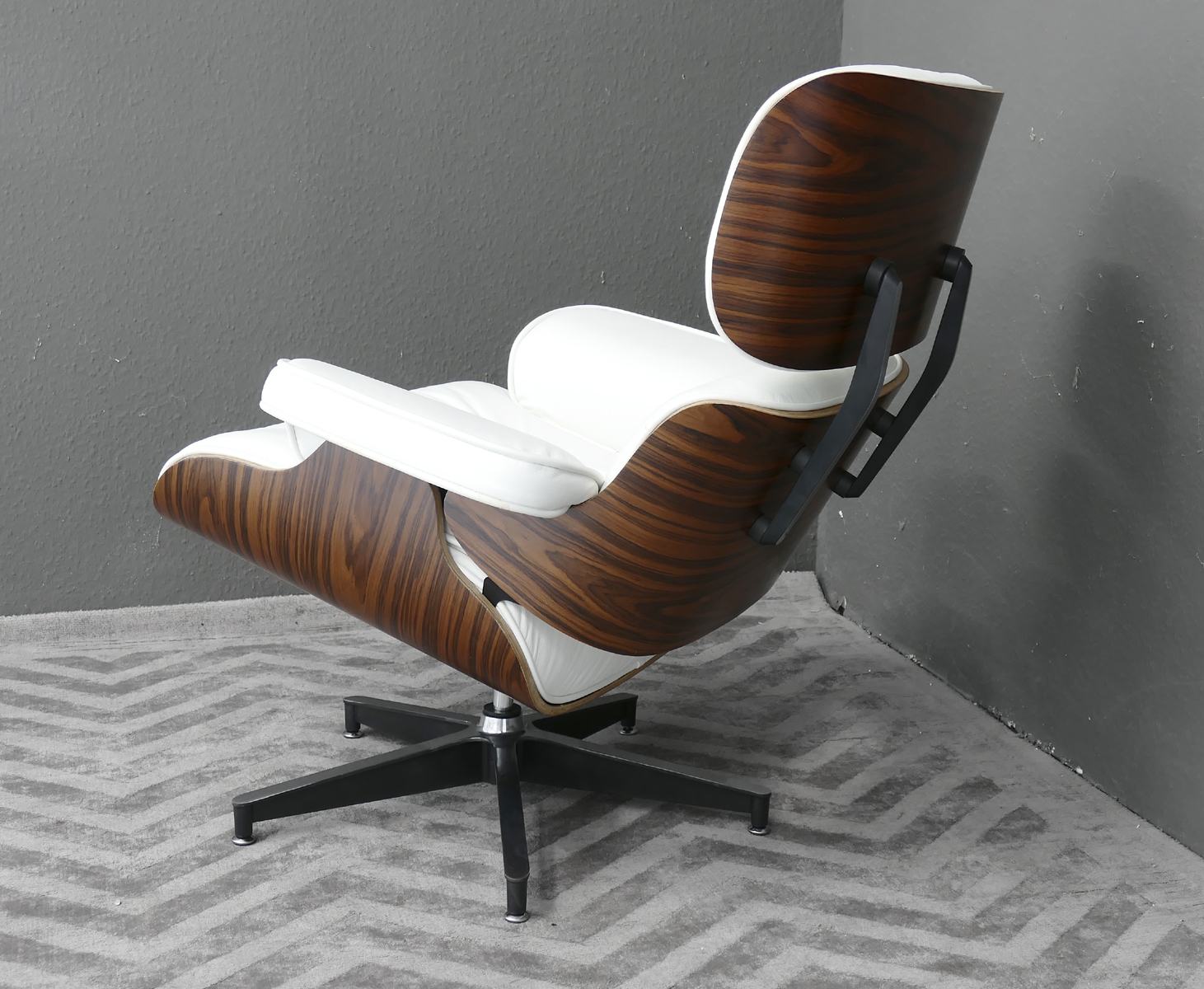 Relax Sessel mit Fußteil Ottoman Design Klassiker Leder 