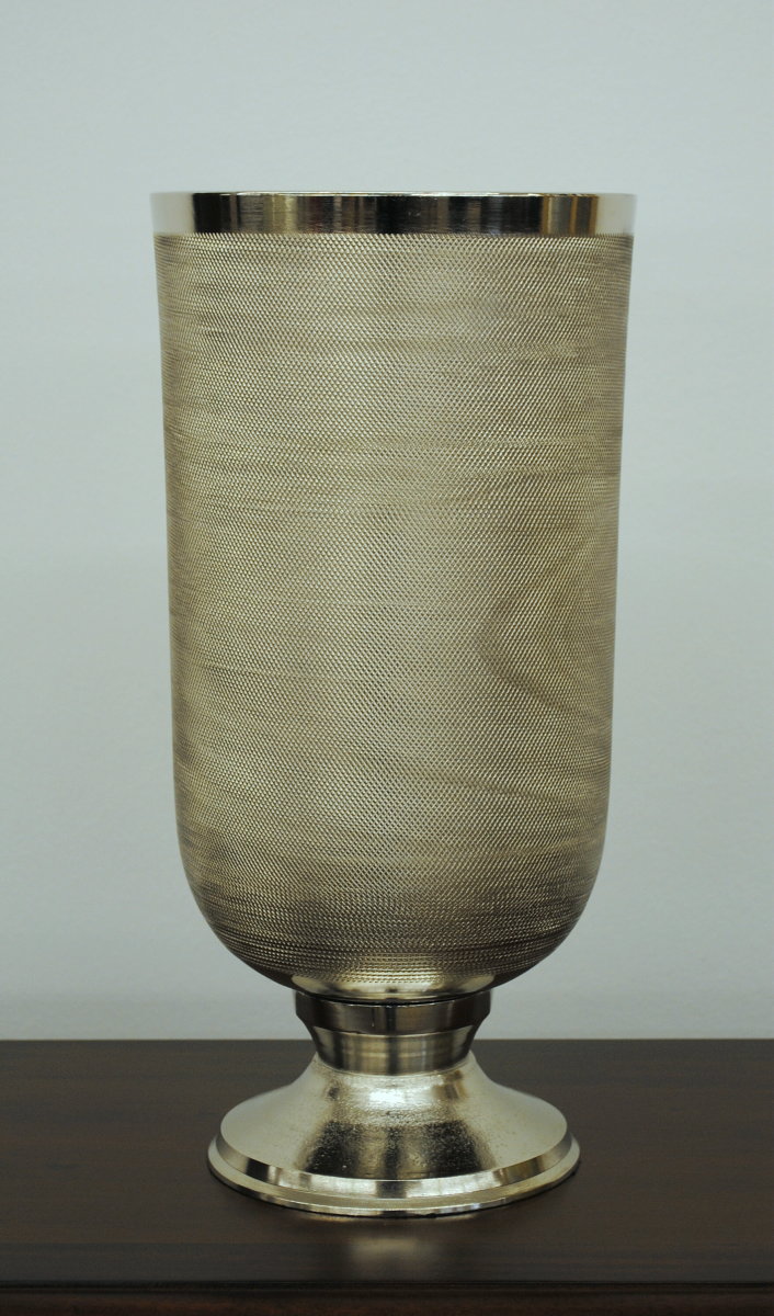 Standvase Vase Übertopf Aluminium gehämmert Farbe Silber