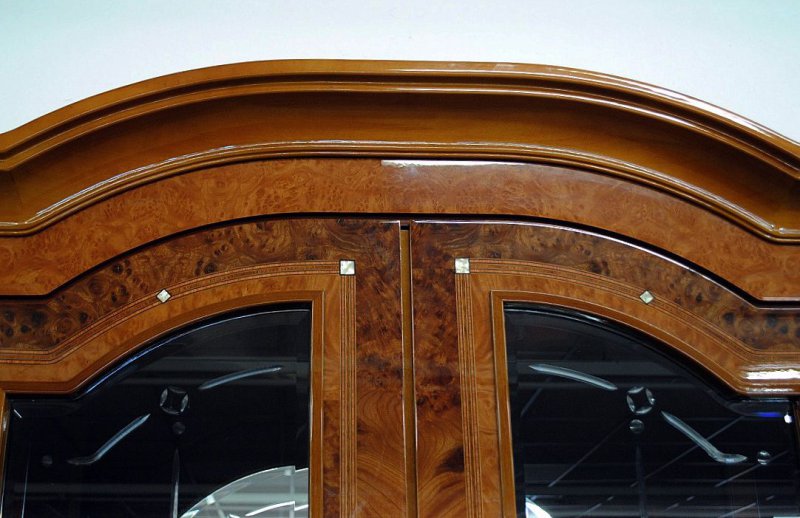 Vitrinenschrank Buffet Bücherschrank Ausstellungsstück Originalpreis 6200 Euro